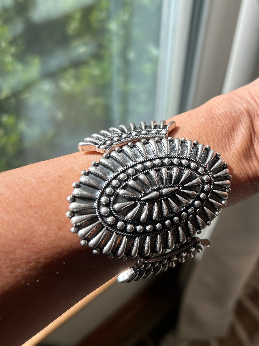 Lucky Brand Silver-Tone Oval Concho Cuff Bracelet